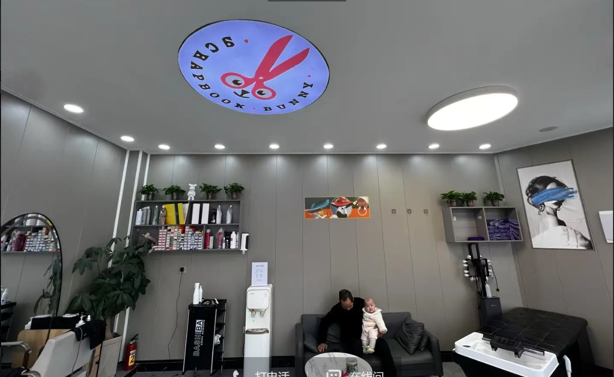 (转让)在盘龙高中和燎原中学中间边上一个小区两个学校一个加油站