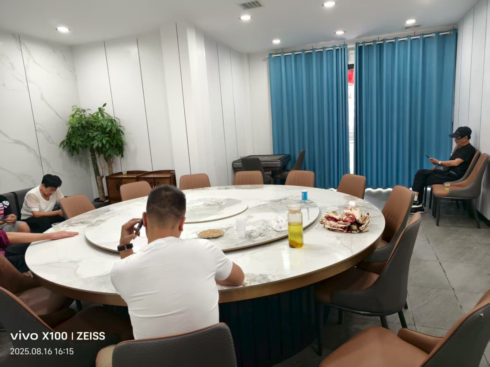 仁怀亿科铭苑临街餐厅转让