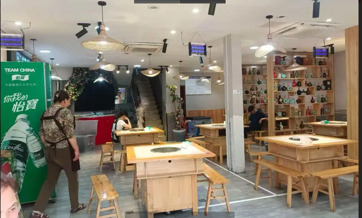 (转让)餐饮店低价转让，接手可营业，什么都有