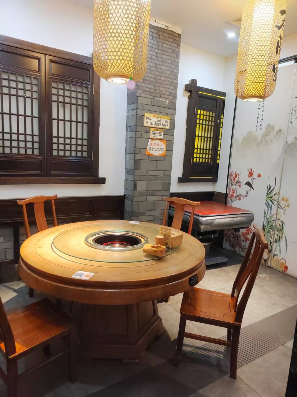 仁怀四转盘临街餐饮店旺铺转让