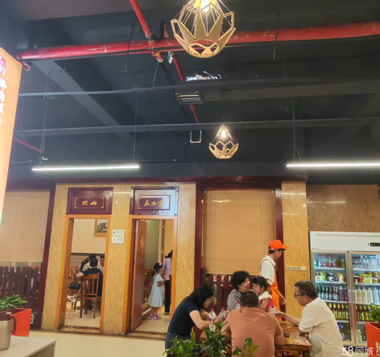 (转让)遵义林达美食街经营中二楼临街旺铺，临近大学城