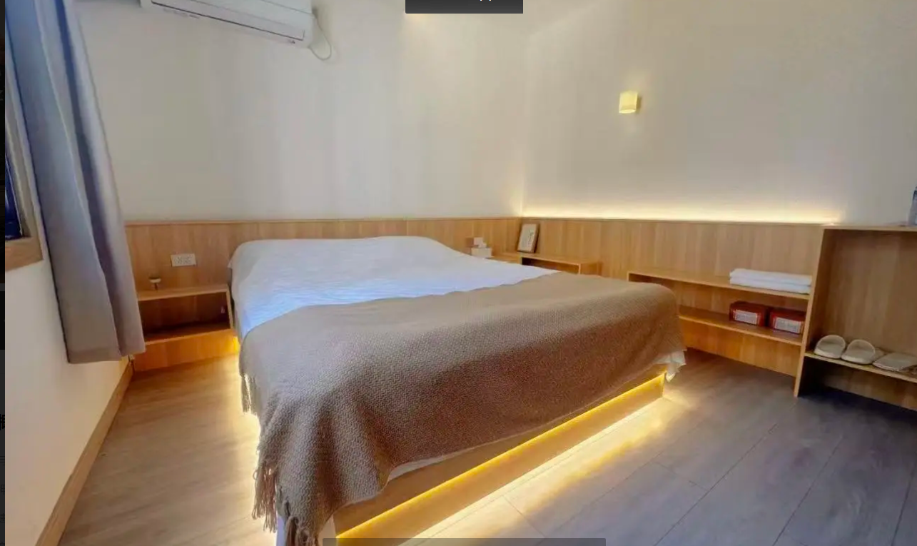 (转让)4.8万转让费里包含了一年的房租和3000的押金。