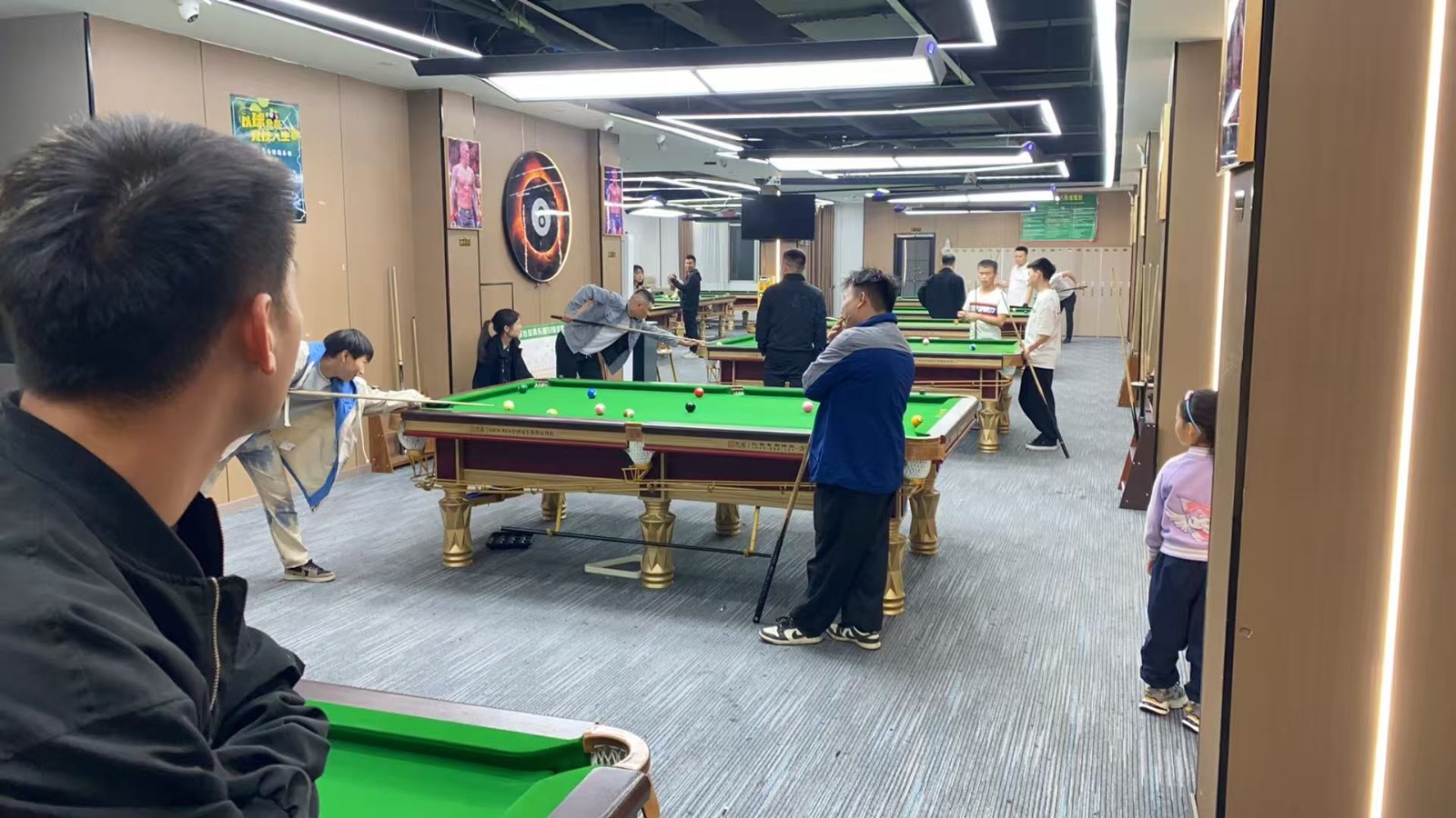 仁怀五转盘中心地段台球室整体转让