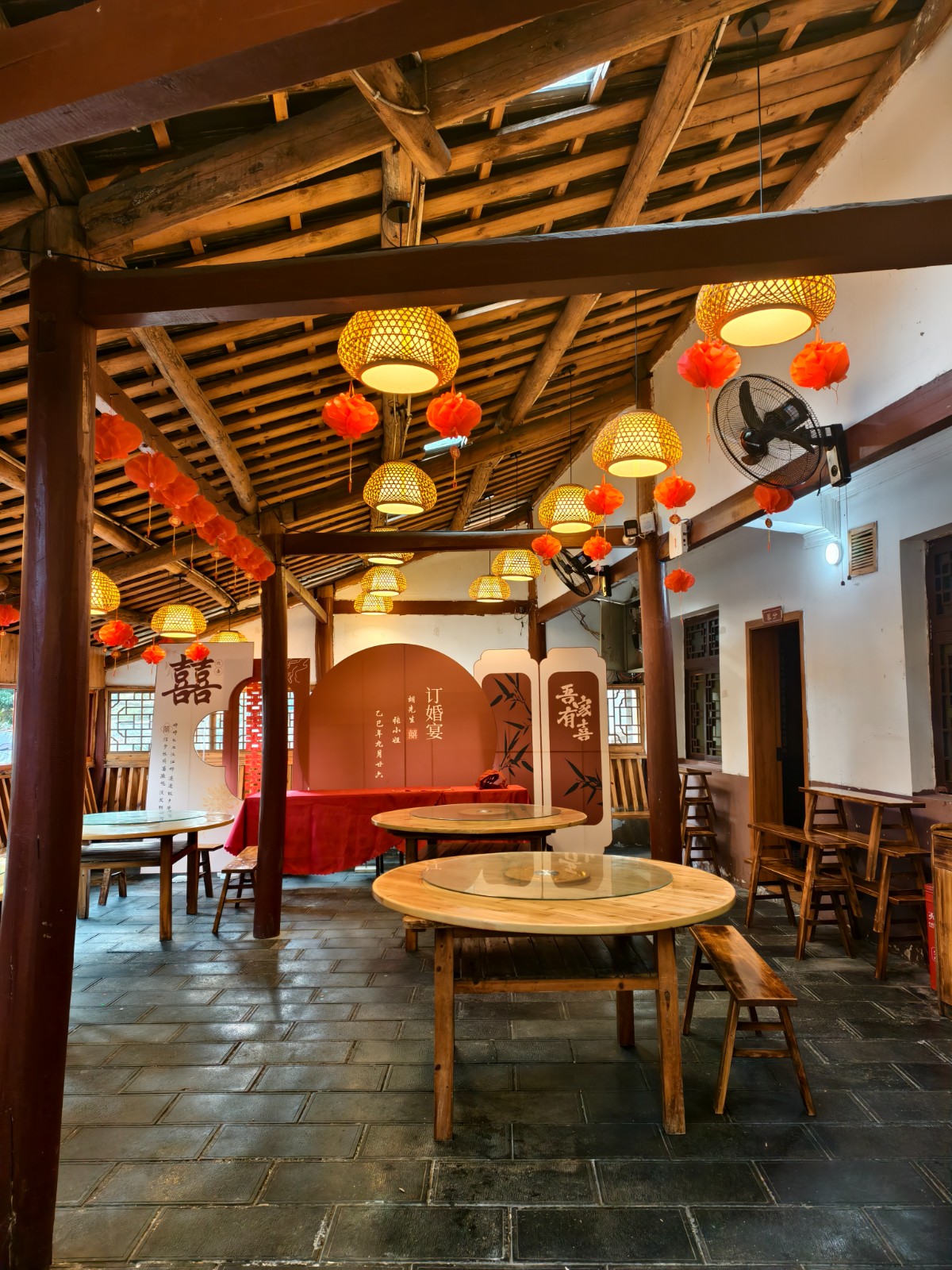 汇川区高桥经营十年私房菜转让