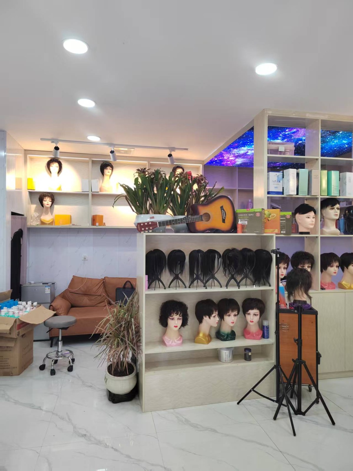 遵义红花岗超市旁美发店转让可空转