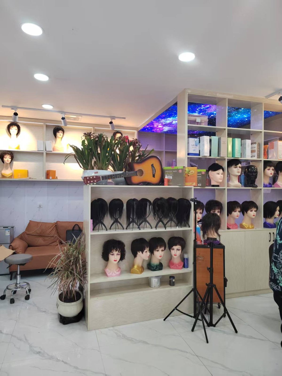 遵义红花岗超市旁美发店转让可空转