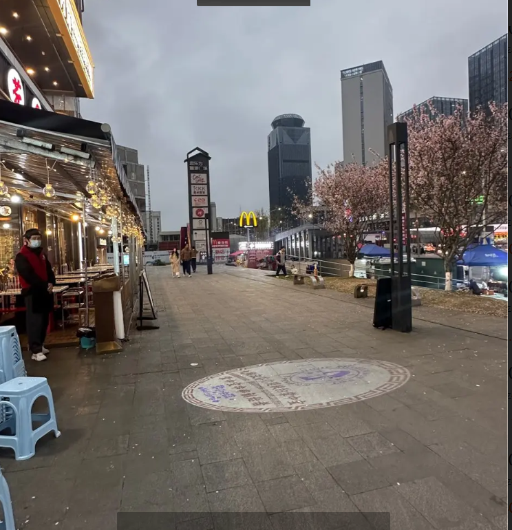 (转让)目前新浦热闹街区，人流量大，位置优越