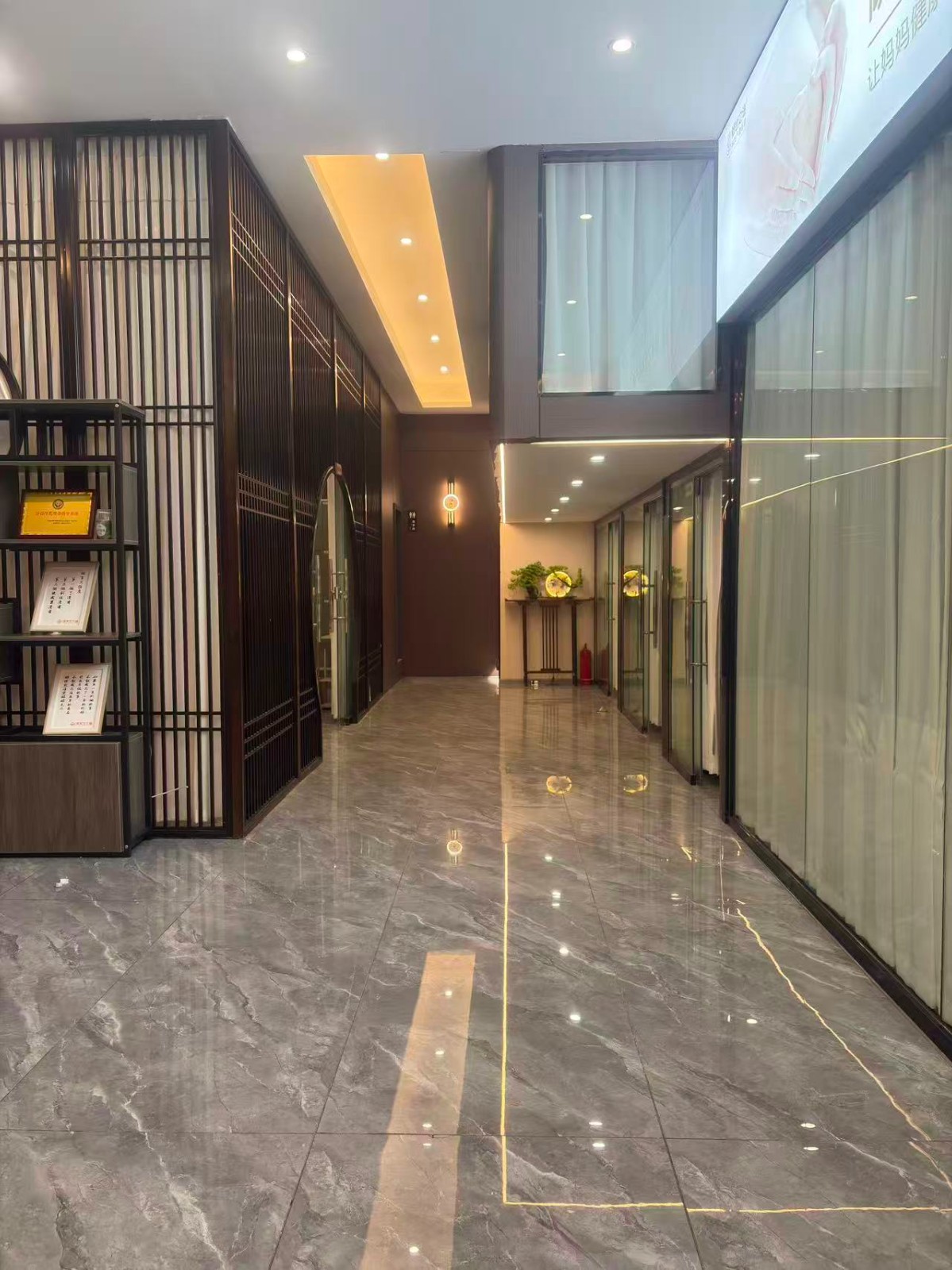 仁怀国贸精装美容店转让