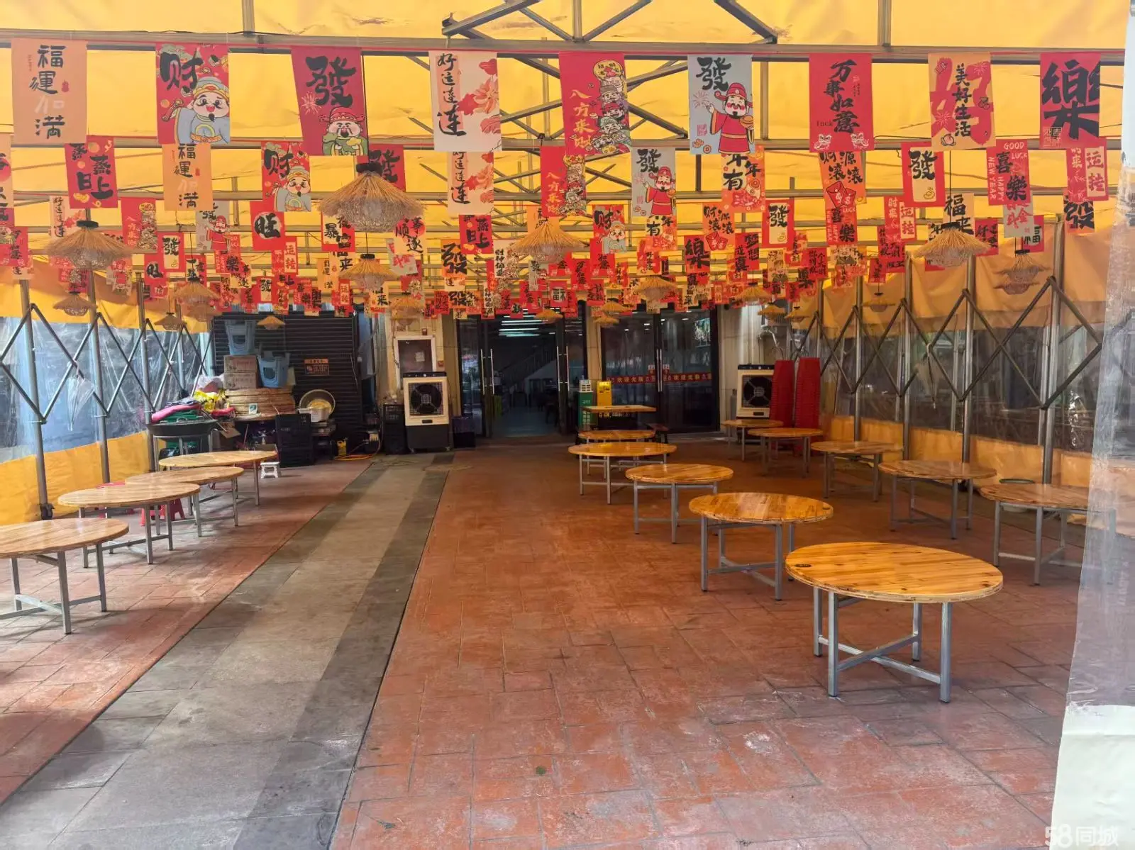 (转让)遵义保利商圈营业餐馆转让