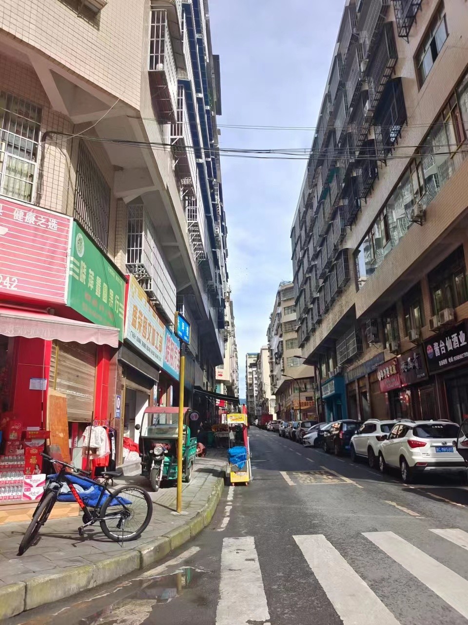 仁怀香榭公园里经营四年小卖部转让