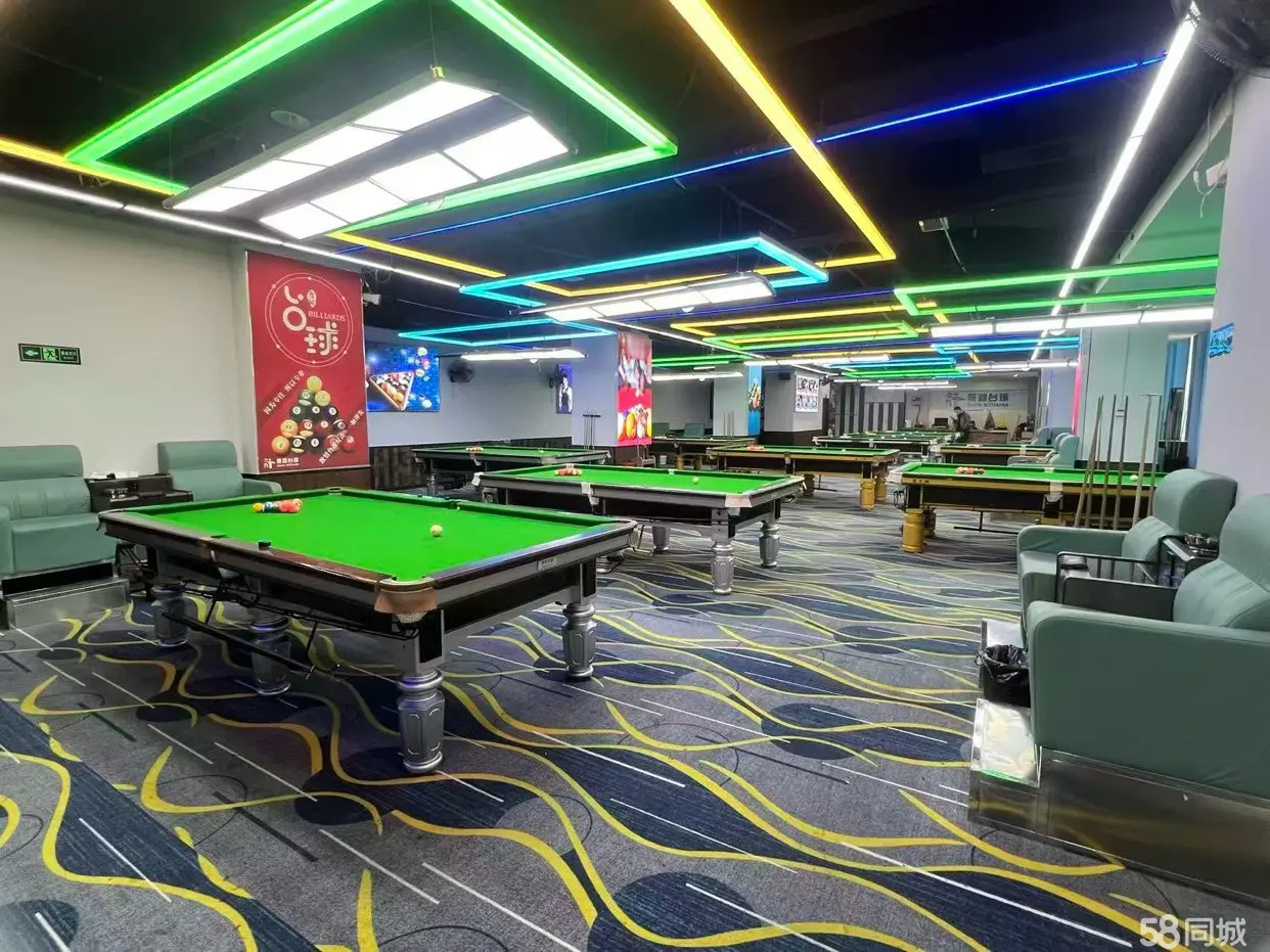 （转让）店内设施齐全.地段也好，人流量比较多。