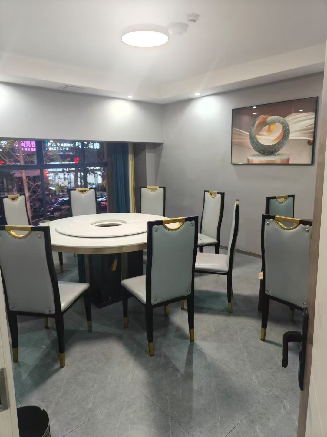 习水临街门面大门头铜锅牛肉转让