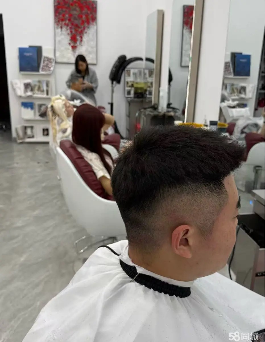 （转让）体育馆“理发店”客源充足，割爱转让