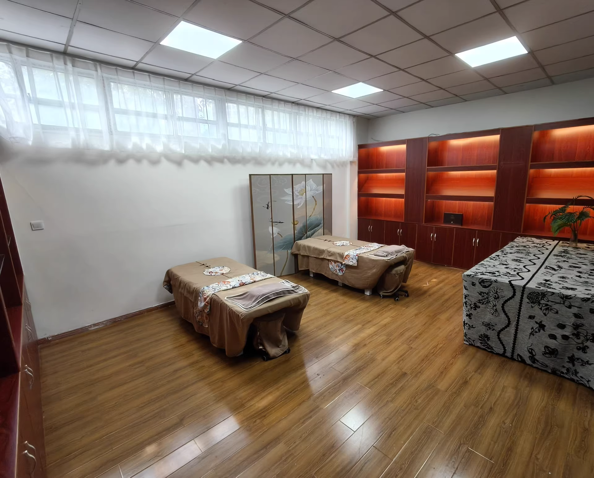 万福桥美容院转让