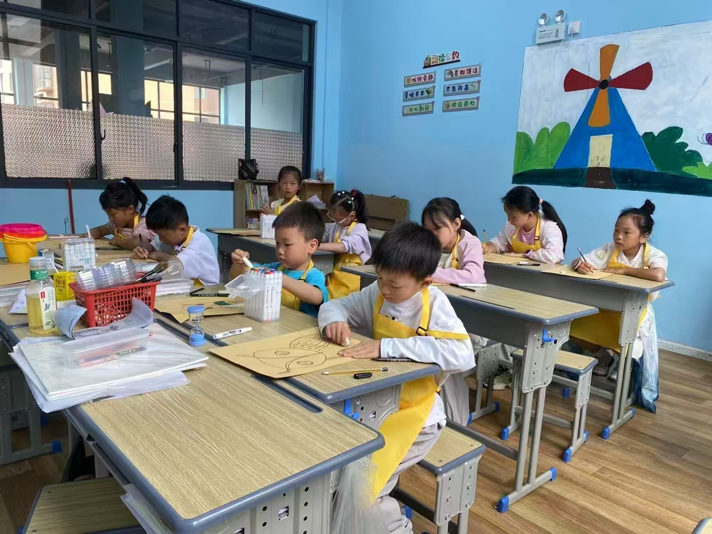 学校边上培训午托机构整体打包转让