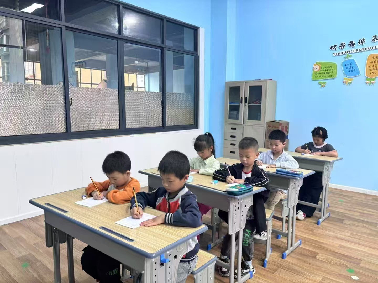 学校边上培训午托机构整体打包转让