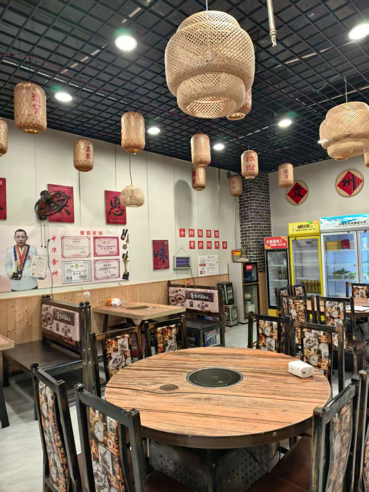 珠海路可外摆餐饮门面整体转让