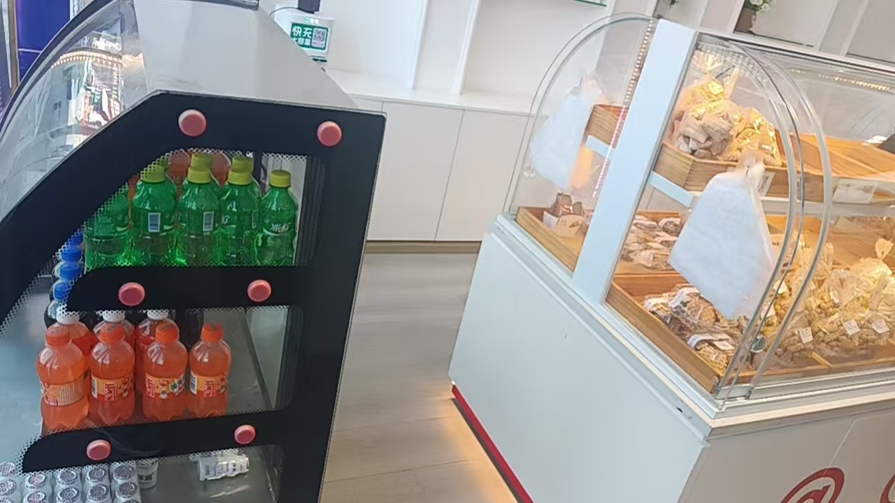 医院边上蛋糕店整体打包转让