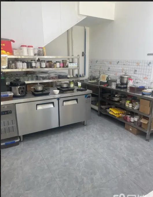 (转让)吾悦广场174栋门面新天地步行街美团1000+