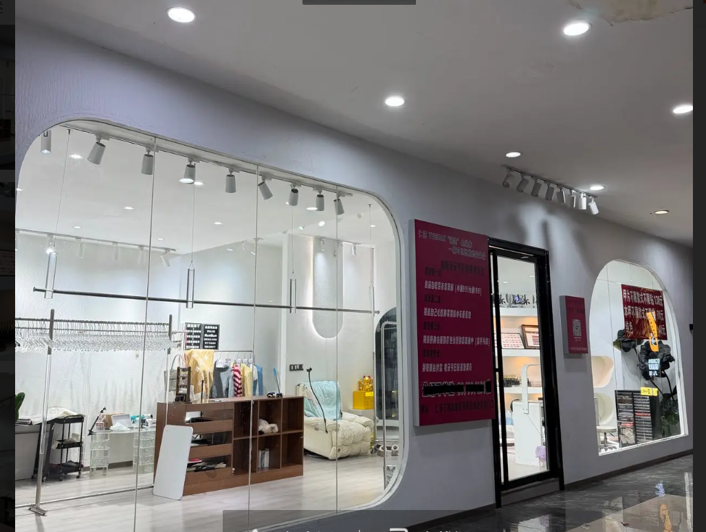 (转让)身体原因，急转(楼上有阁楼，可以做饭睡觉，)