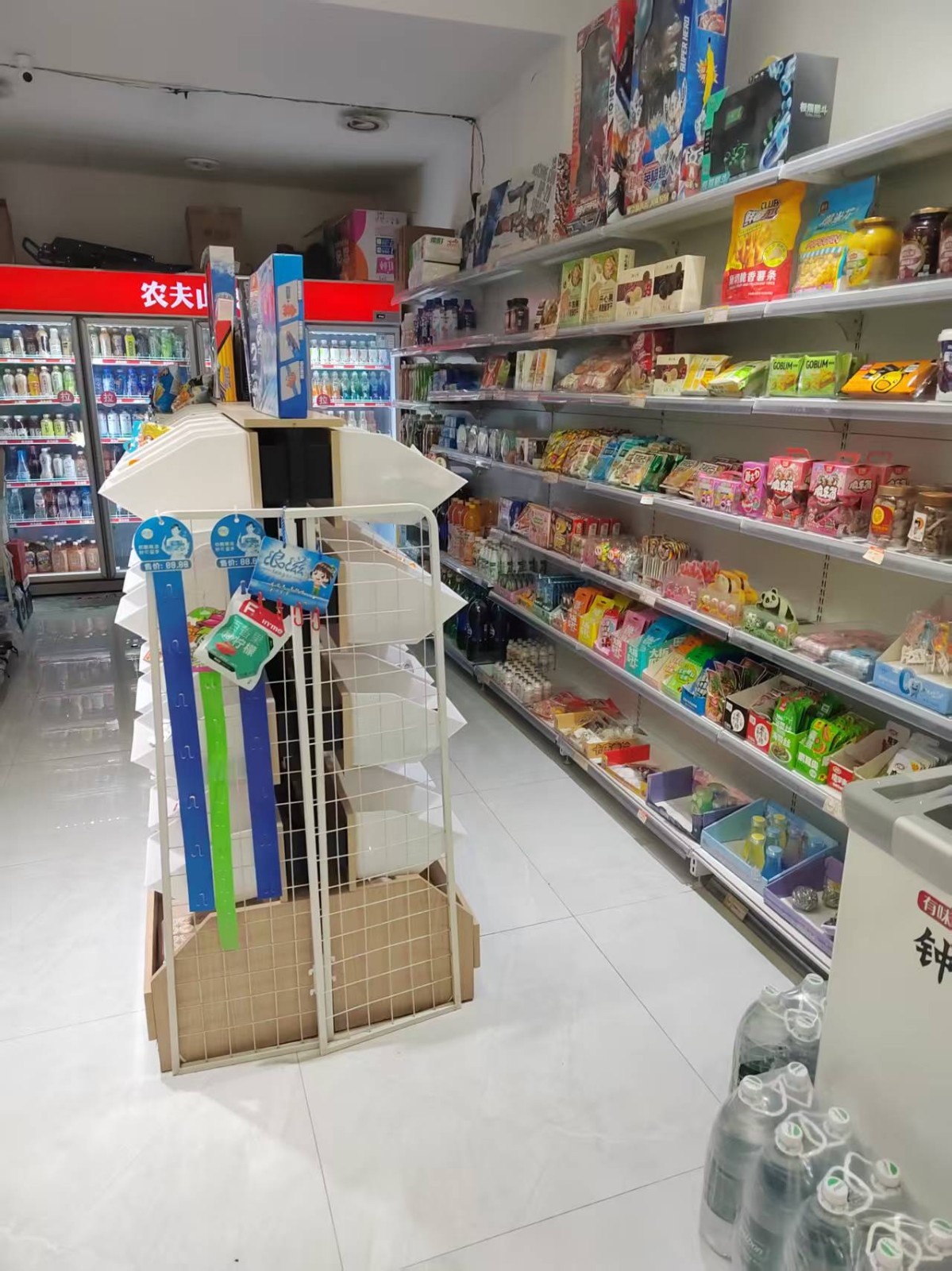 遵义老城盈利便利店带烟证整体打包转让