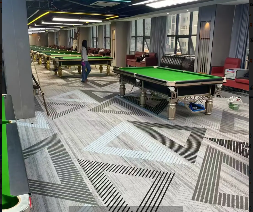 (转让)停车方便。地方宽裕。酒店进出，高端大气