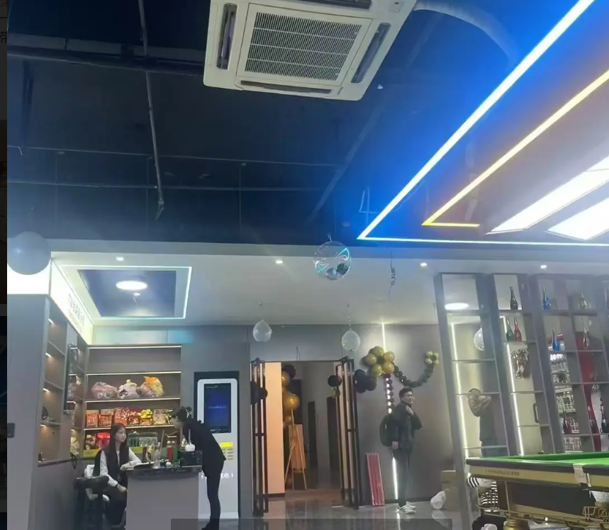 (转让)停车方便。地方宽裕。酒店进出，高端大气