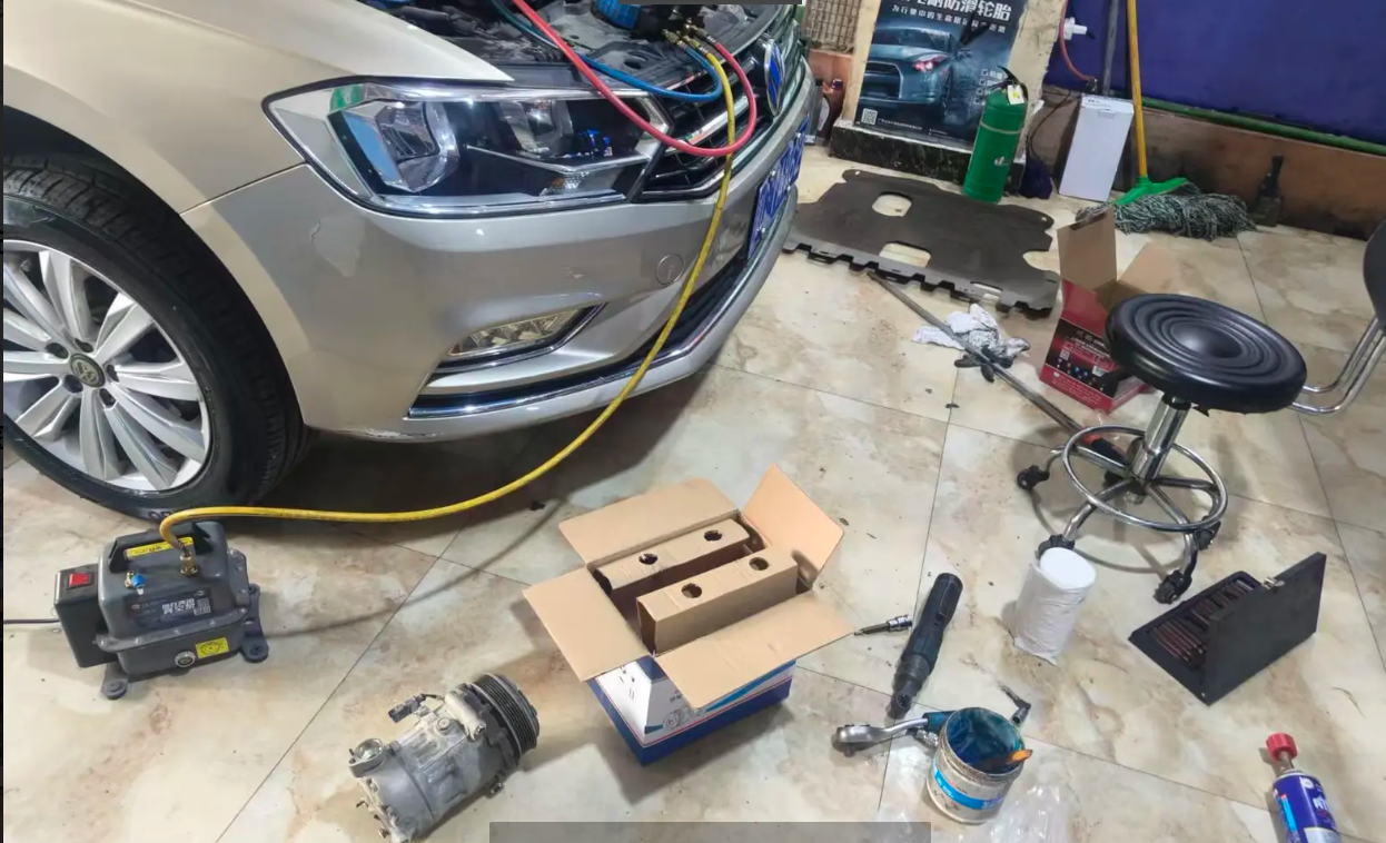 (转让)四方端正二个工位客户休息室卫生间