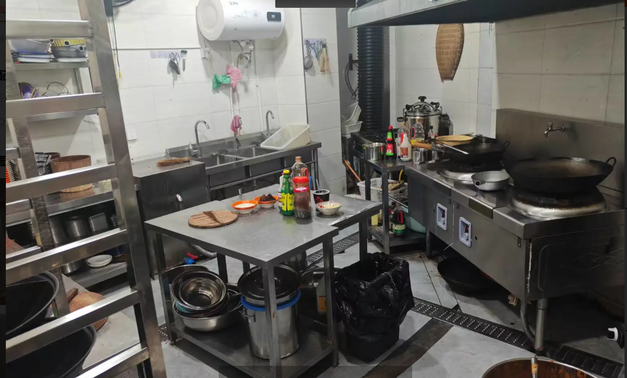 (转让)临街旺铺出租，客流量大，租金稳定，可长期租赁。