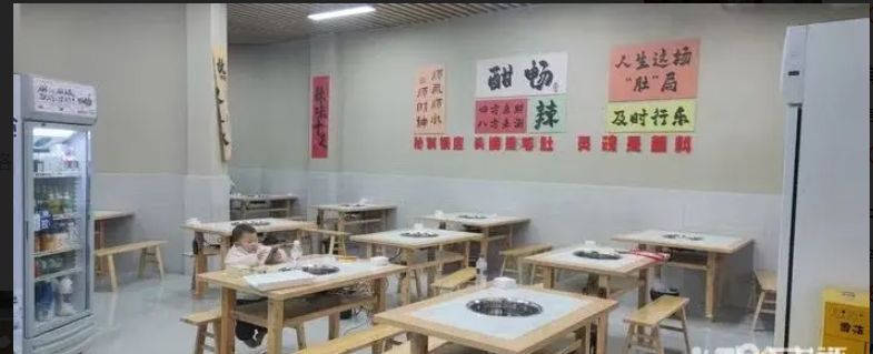 (转让)店铺是刚装修，所有设备都是全新的现急转!临街门面整体转让