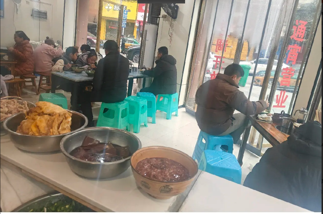 (转让)精装修，位置好，转角处，价格面议