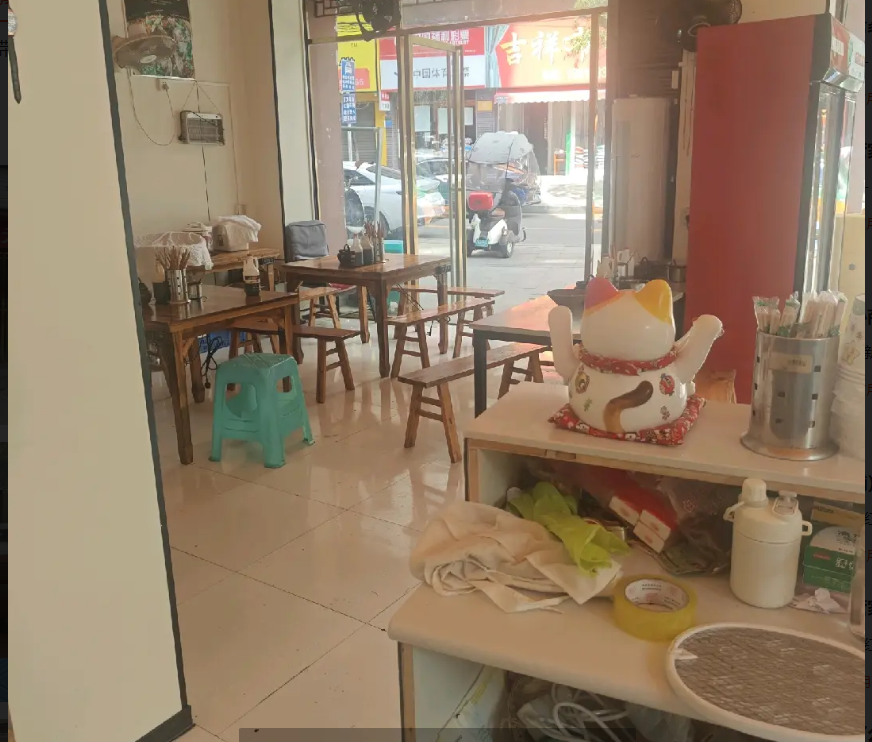 (转让)精装修，位置好，转角处，价格面议