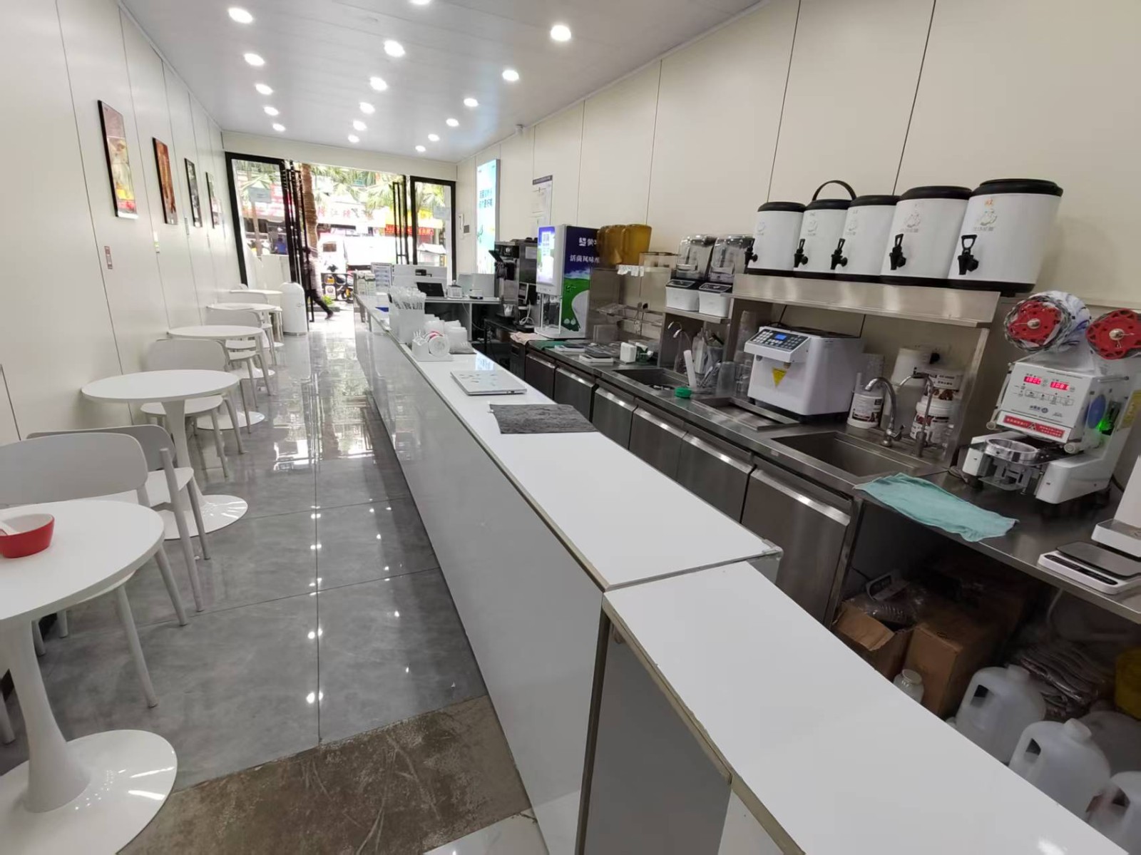老城新装修奶茶店整体转让