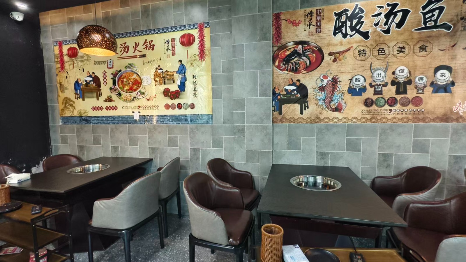 遵义老城会议会址旁边餐饮店整体转让（有包房）