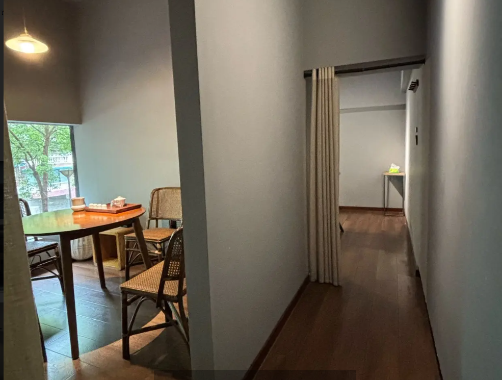 (转让)成熟商圈，临街商铺，装修高档齐全