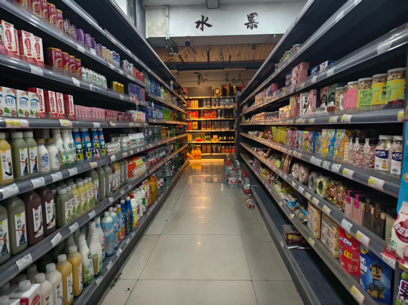 核心商圈临街门面360平方房东出租
