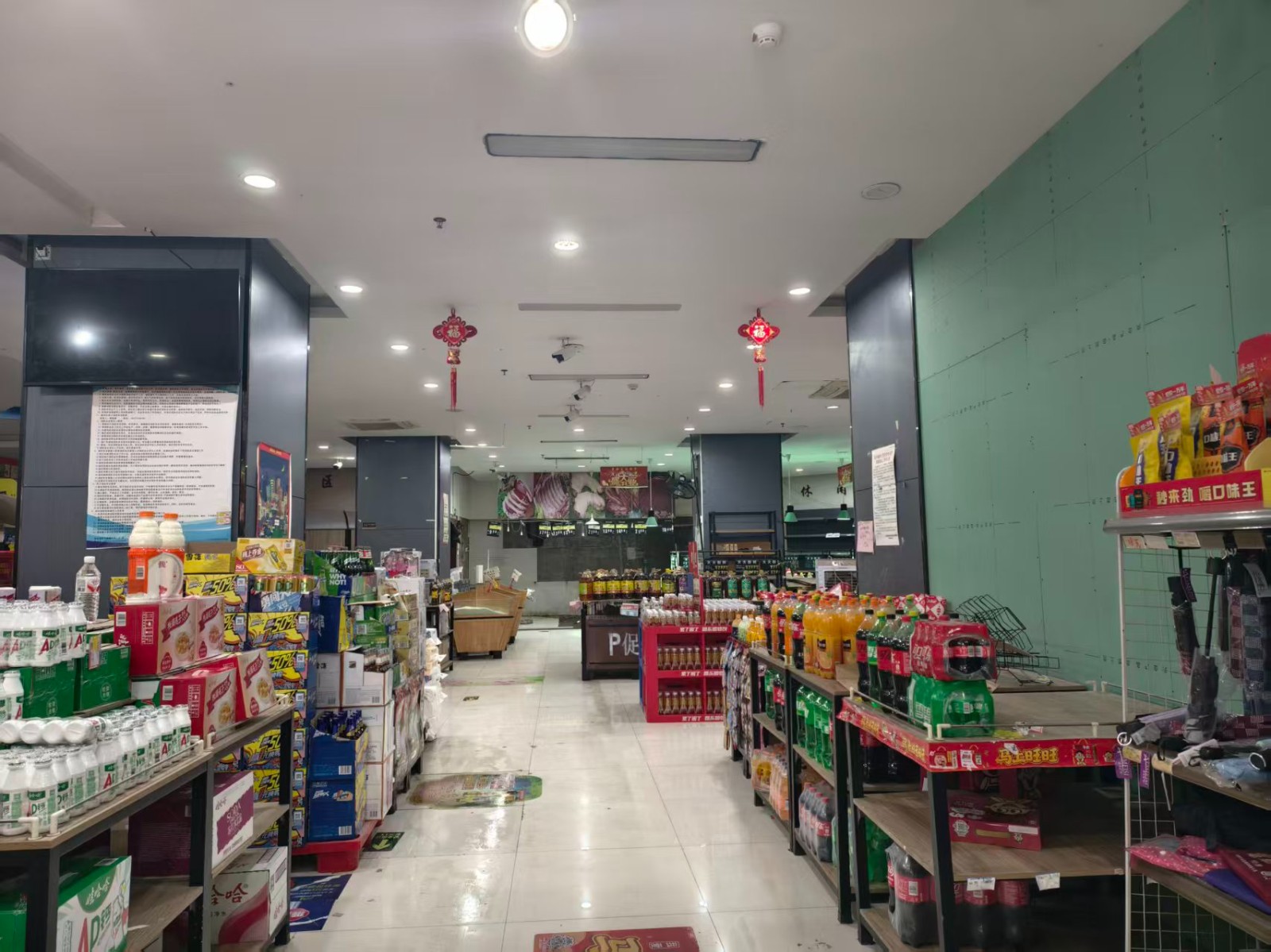 核心商圈临街门面360平方房东出租