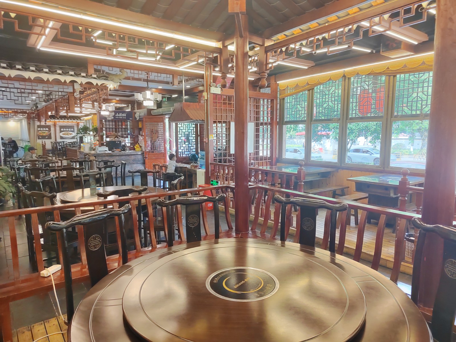 播州区遵南大道临街大型餐饮店低价急转